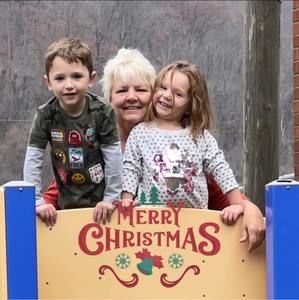 Meet your Posher, Sandra